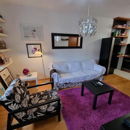One Bedroom Centre Apartment Podgorica Luaran gambar