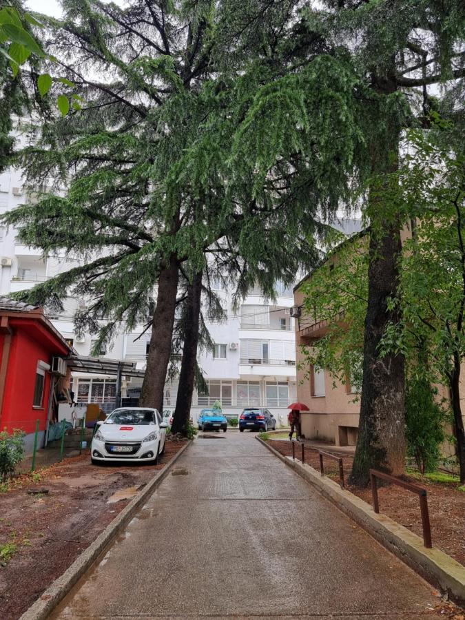 One Bedroom Centre Apartment Podgorica Luaran gambar