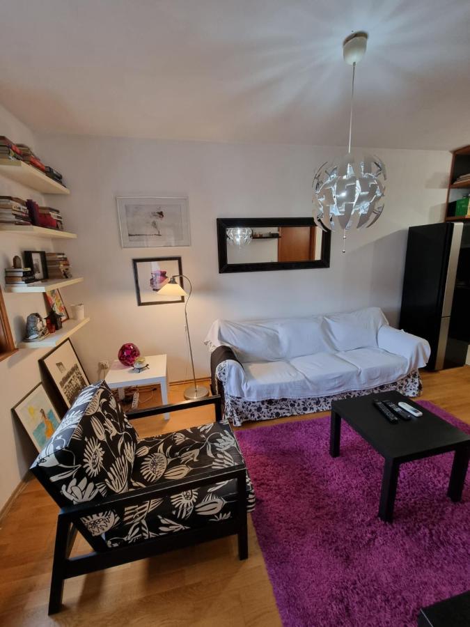 One Bedroom Centre Apartment Podgorica Luaran gambar