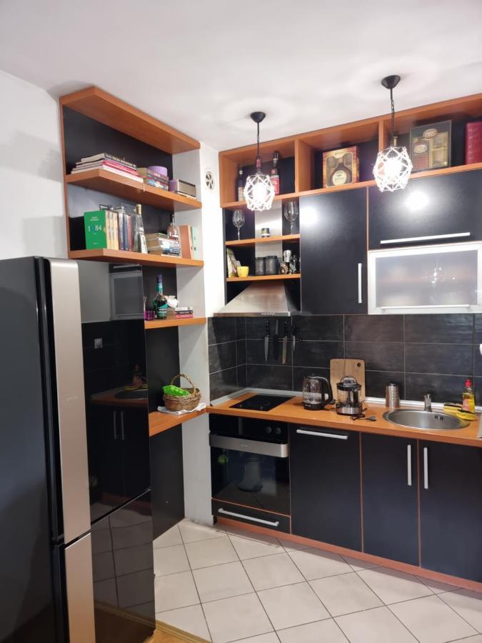 One Bedroom Centre Apartment Podgorica Luaran gambar