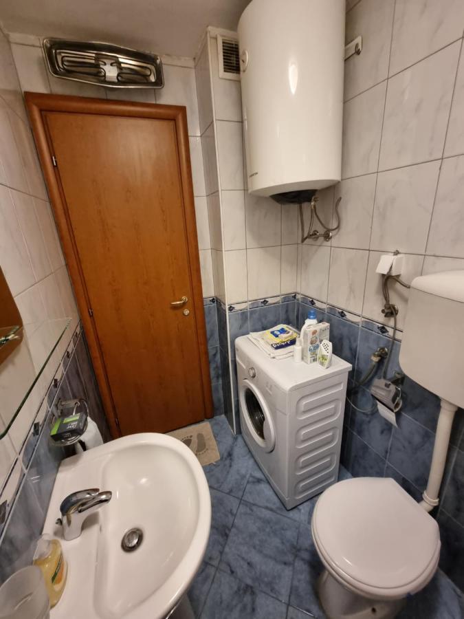 One Bedroom Centre Apartment Podgorica Luaran gambar
